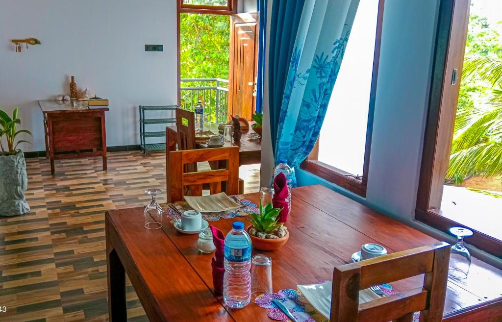 Dew Ashi Homestay - 8