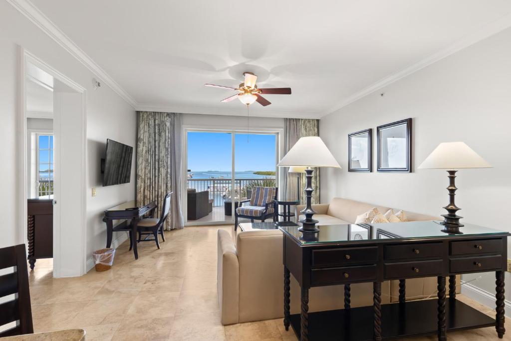 TV&#47;Unterhaltungsangebot in der Unterkunft Beachside Resort &amp; Residences