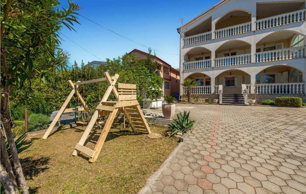 Budova, v ktorej sa apartmán nachádza