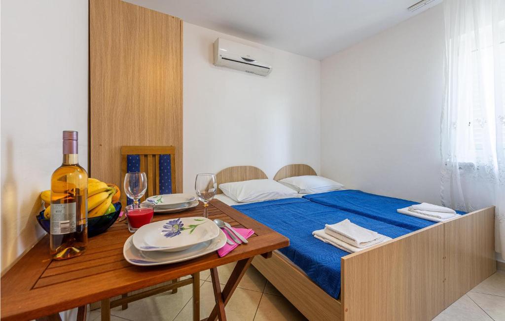 Posteľ alebo postele v izbe v ubytovaní Cozy Apartment In Seline With Wifi