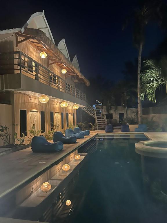 Living Trawangan Hotel - 14