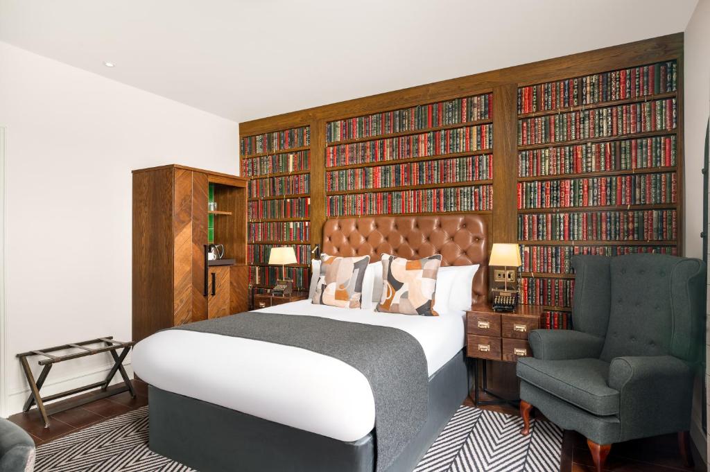 Hotel Indigo - Edinburgh - Princes Street by IHG - Resim 41