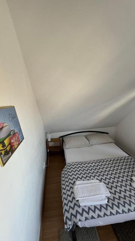 Postel nebo postele na pokoji v ubytování Sport Hostel Cluj
