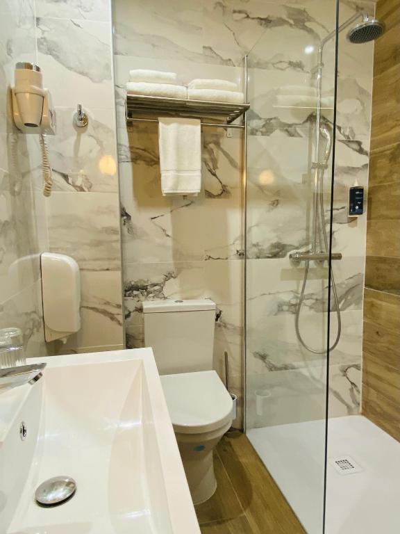 Koupelna v ubytování Brit Hotel Acacias