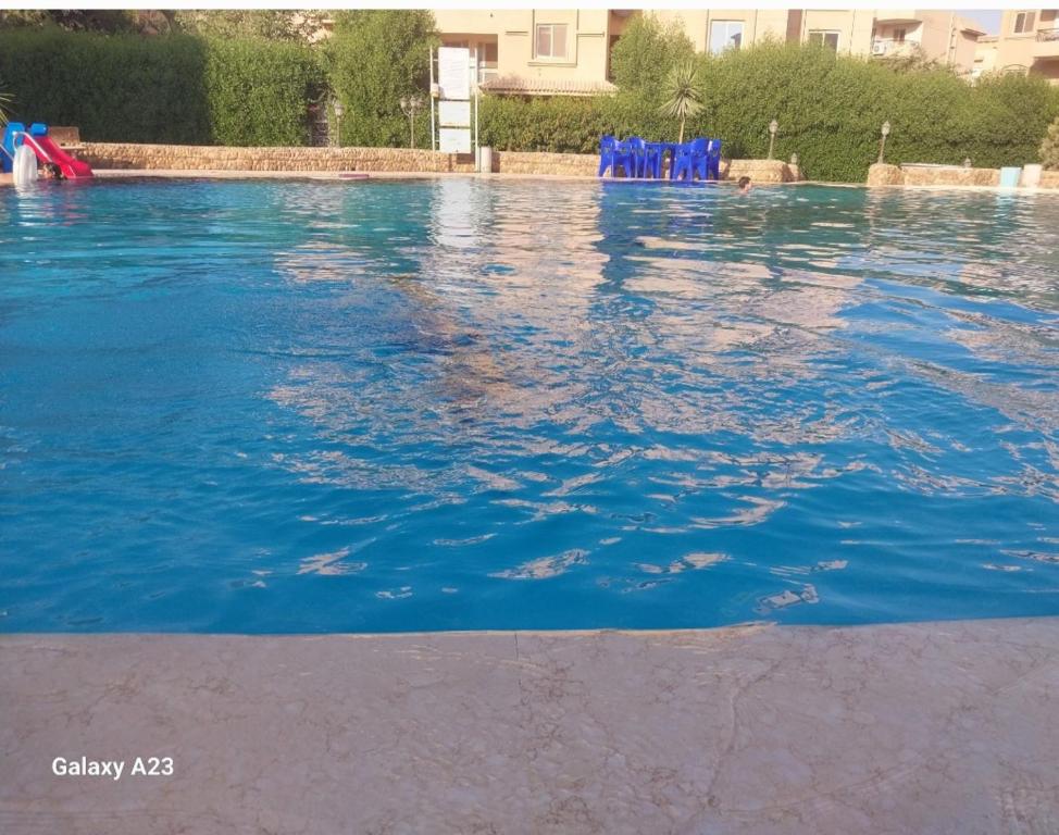 Dreamland Cosy 2 BR with garden and pool access