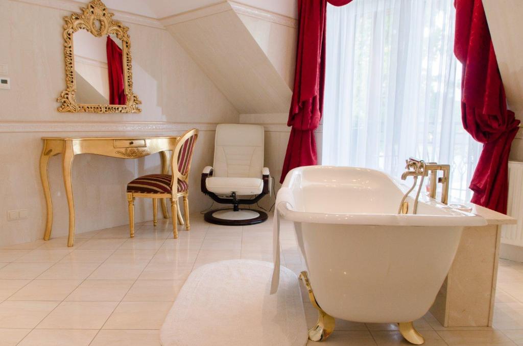 Hotel Nidzki - Apartamento De Un Dormitorio Con Vistas Al Lago
