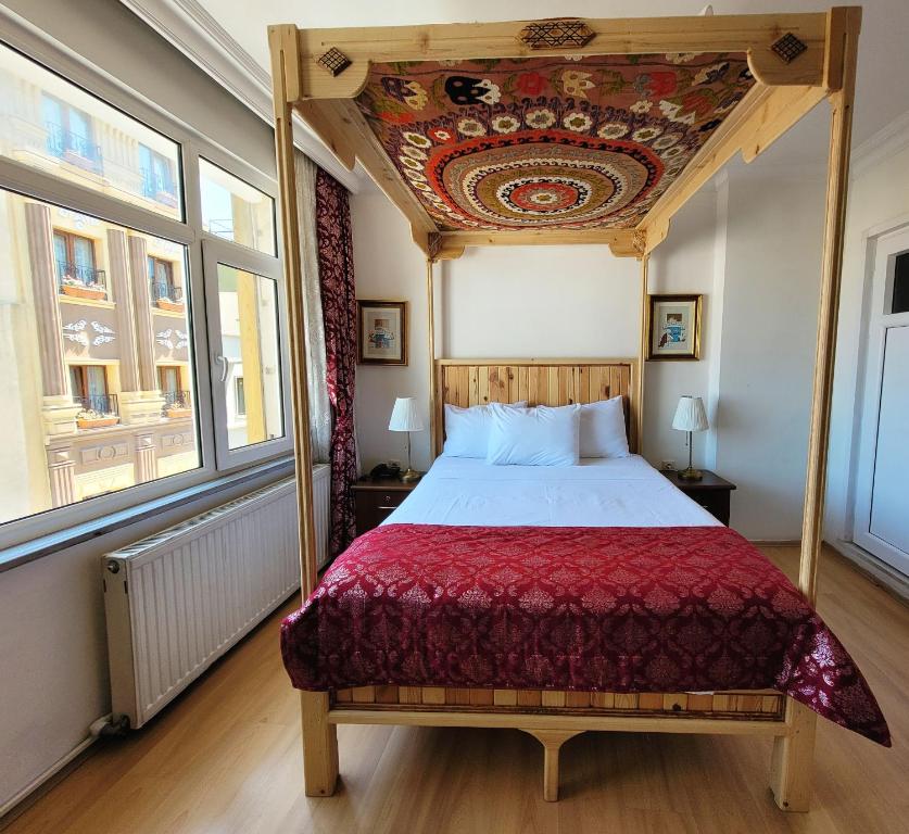 Postel nebo postele na pokoji v ubytování Marmara Guesthouse