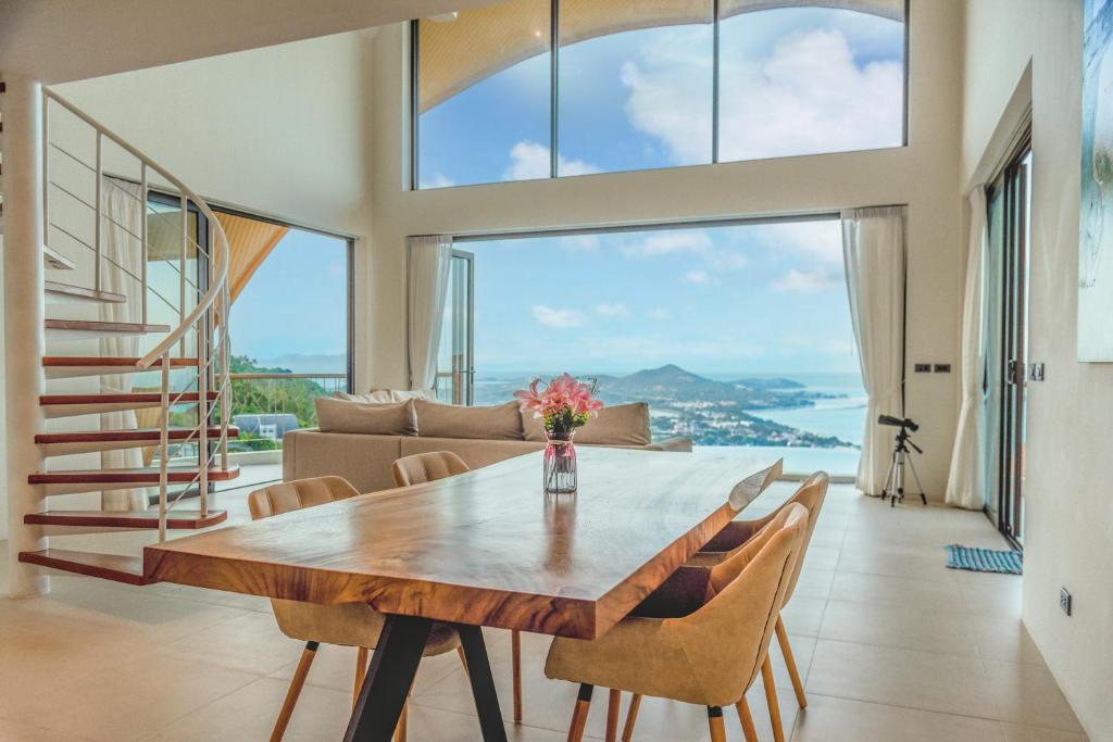 Příroda nedaleko vily