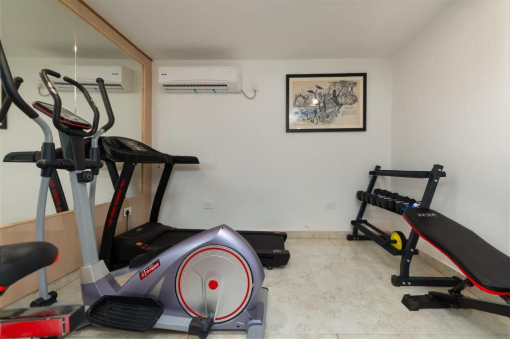 Fitness centrum a/nebo fitness zařízení v ubytování Grand Continent Morjim