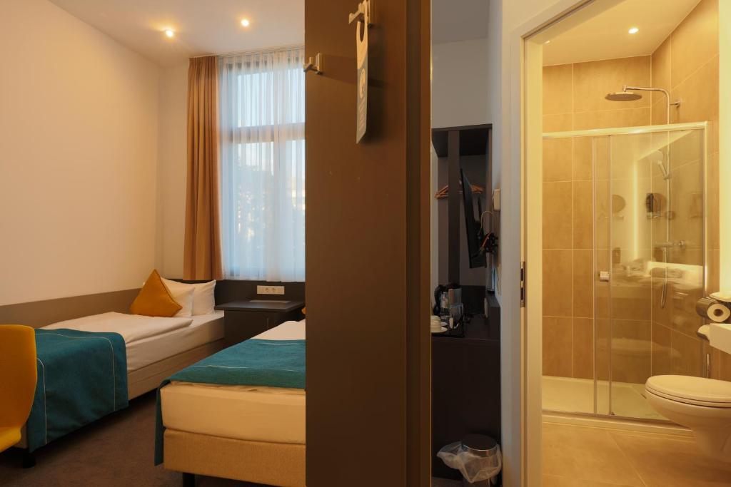 Soaltee Westend Frankfurt Messe - Resim 3