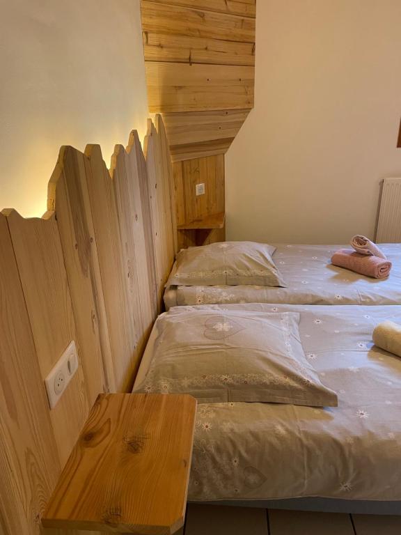 Postel nebo postele na pokoji v ubytování La Savoyarde