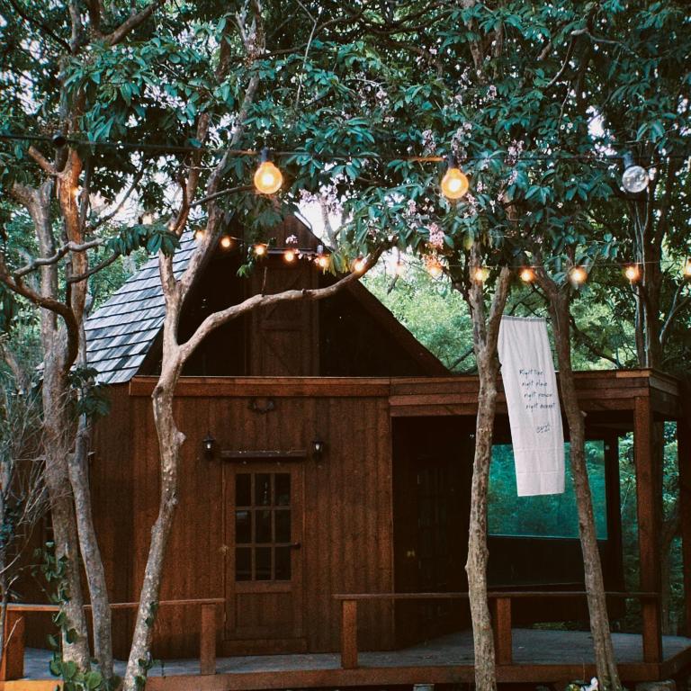 Zahrada ubytování Cabin Home อยู่ป่า wild and free