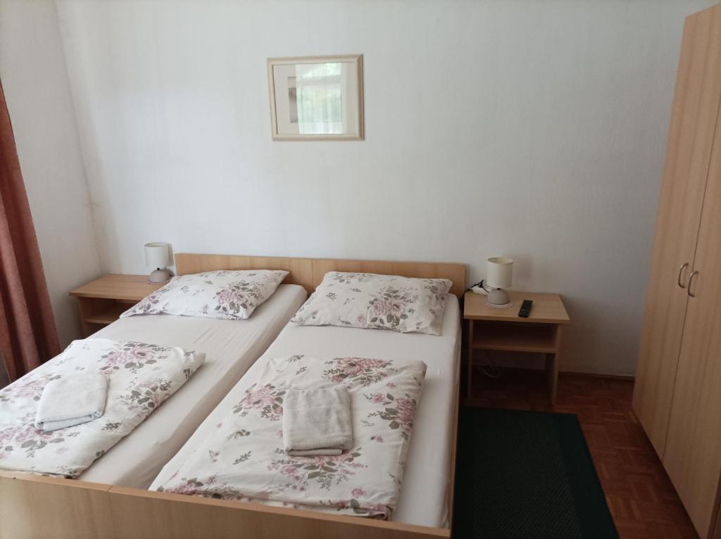 Postel nebo postele na pokoji v ubytování Privatzimmer Deutz