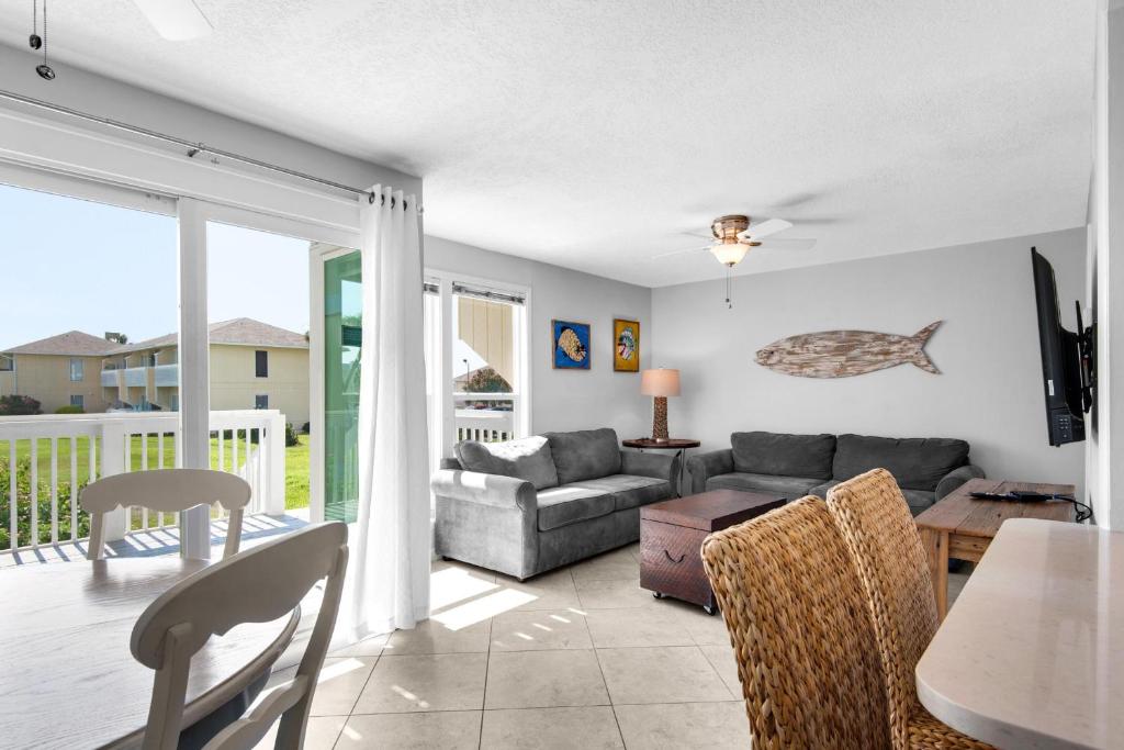 Posezení v ubytování Sandpiper Cove 1016