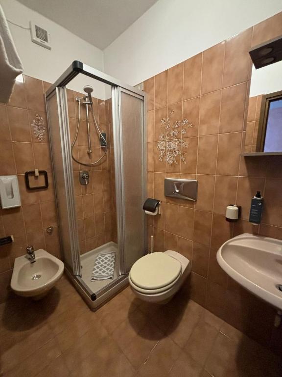 Koupelna v ubytování Hotel Miravalle
