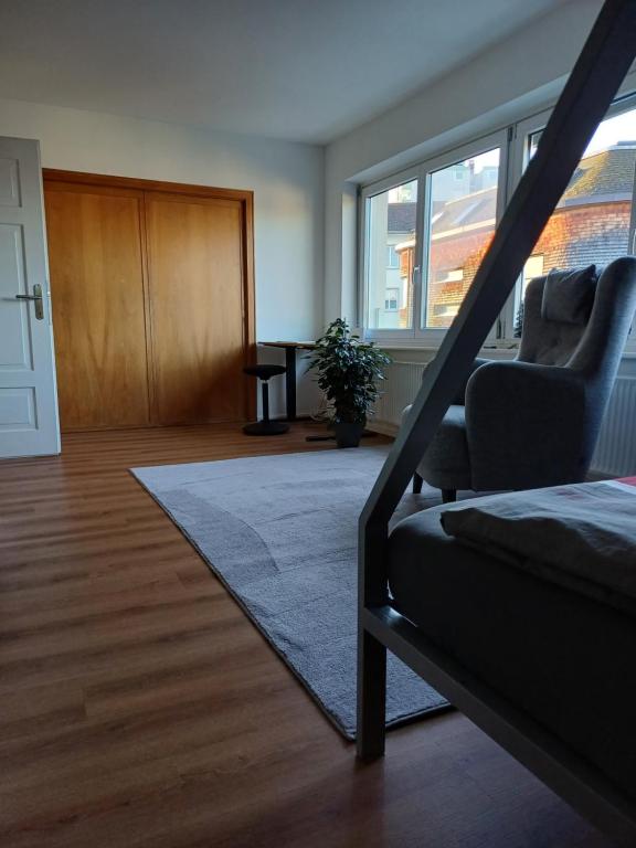 Posezení v ubytování Ruhige Stadtwohnung, 107 m2