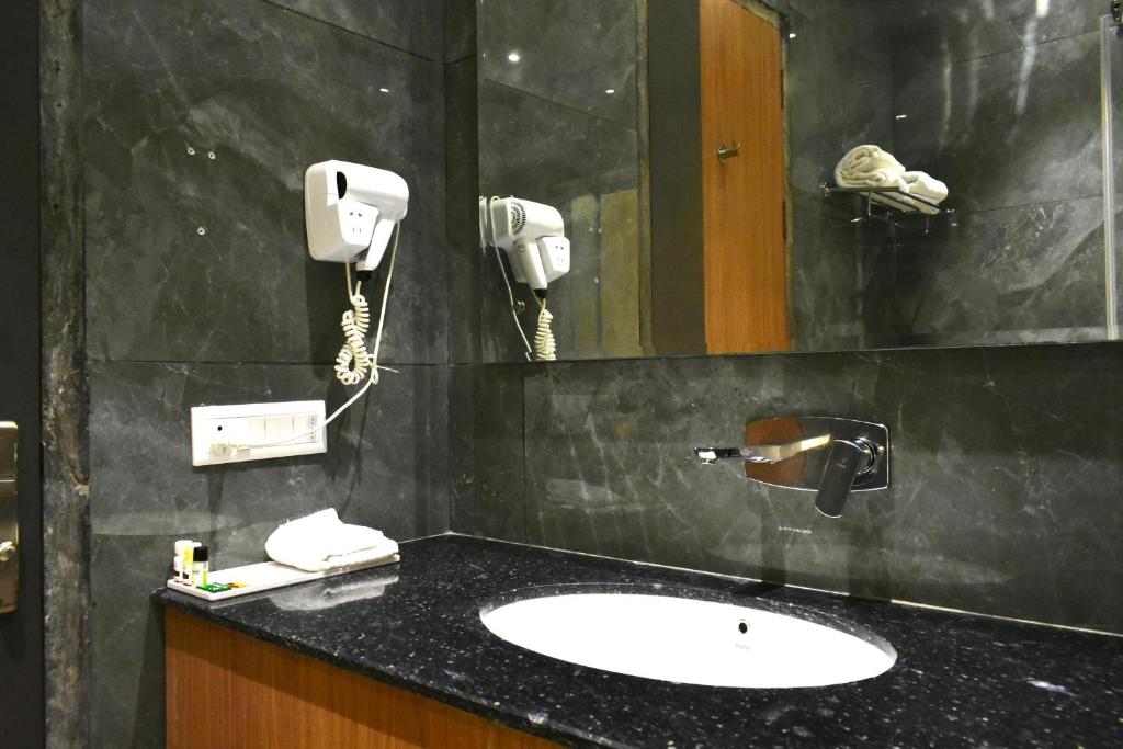 The Prince Highway Hotel - Salle Roi Supérieure