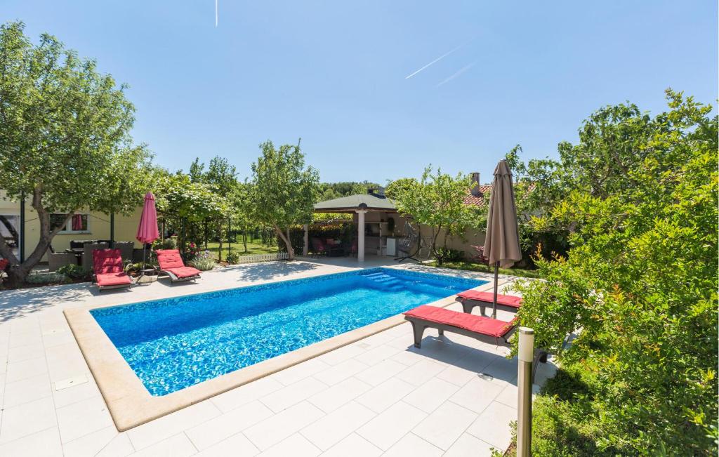 2 Bedroom Beautiful Home In Pula