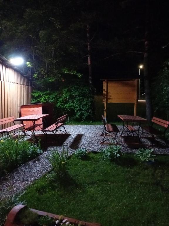 Vonkajšia záhrada v ubytovaní Apartamenty Tatrzańska Dolina