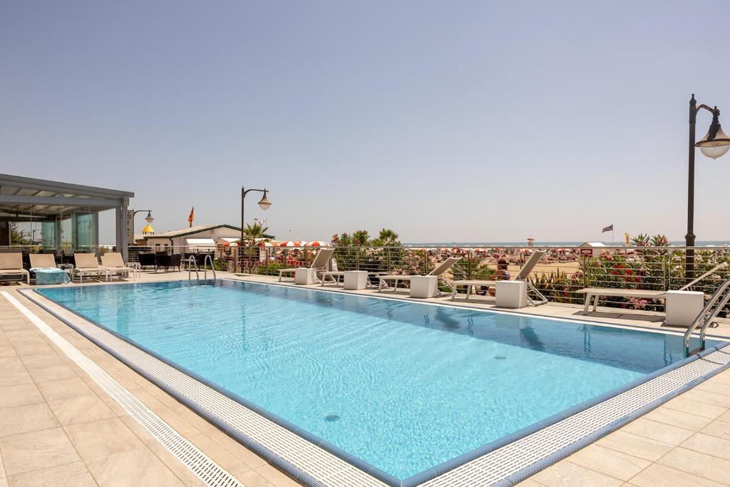 Bazén v ubytování Hotel Delle Nazioni - Adults Only nebo v jeho okolí