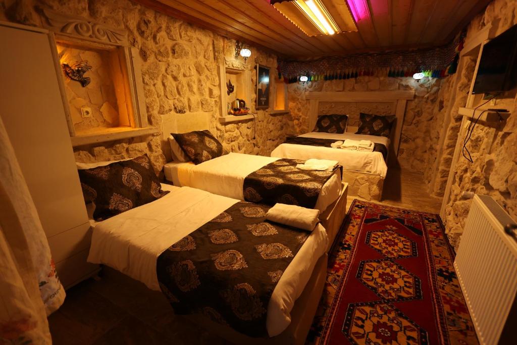 Lucky Luke Stone House - 