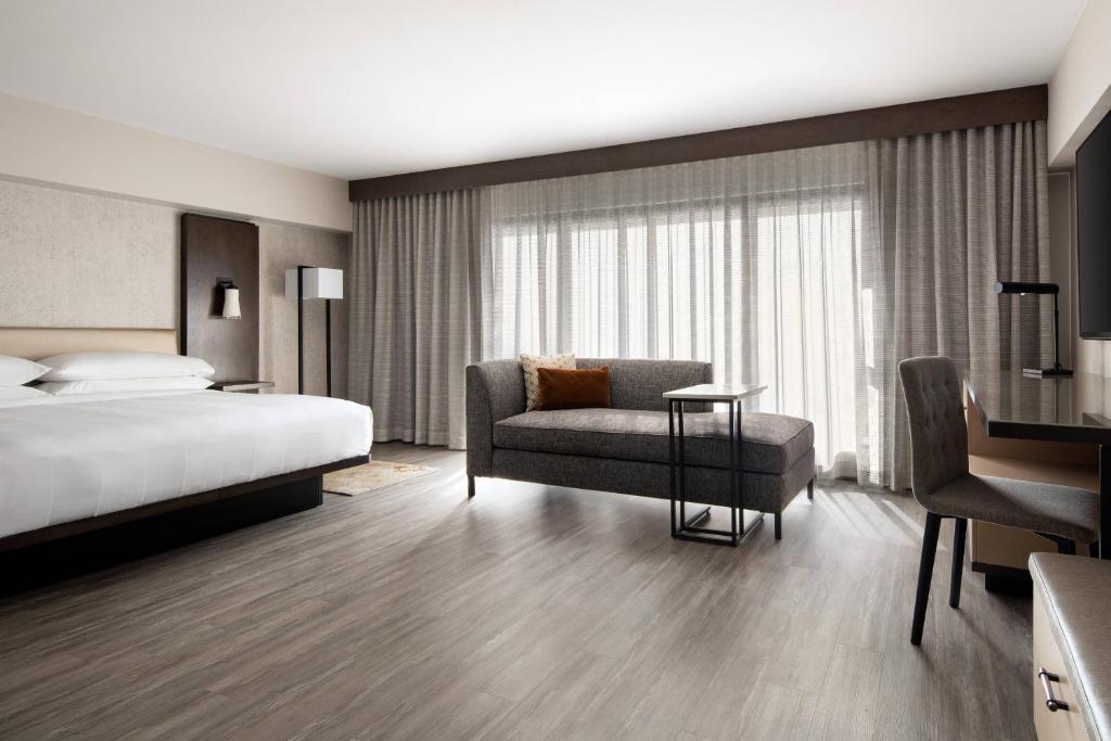 Marriott Riverside at the Convention Center - 