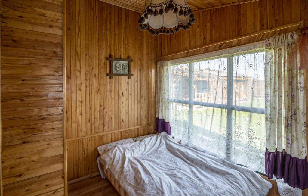 Posteľ alebo postele v izbe v ubytovaní 1 Bedroom Stunning Home In Wilczeta