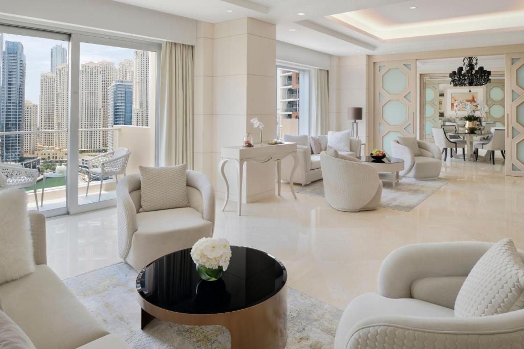 JW Marriott Hotel Marina - Resim 26