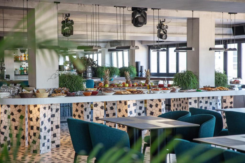 Restaurace v ubytování Downtown Suites by Athens Tower