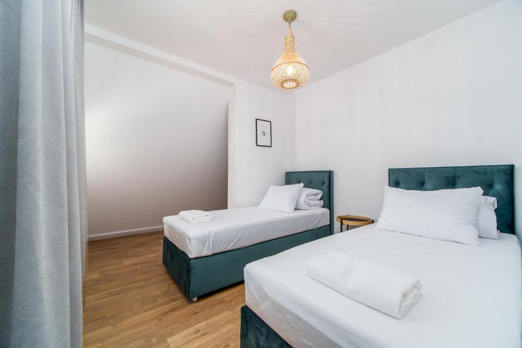 Złota 8 Apartments - 15