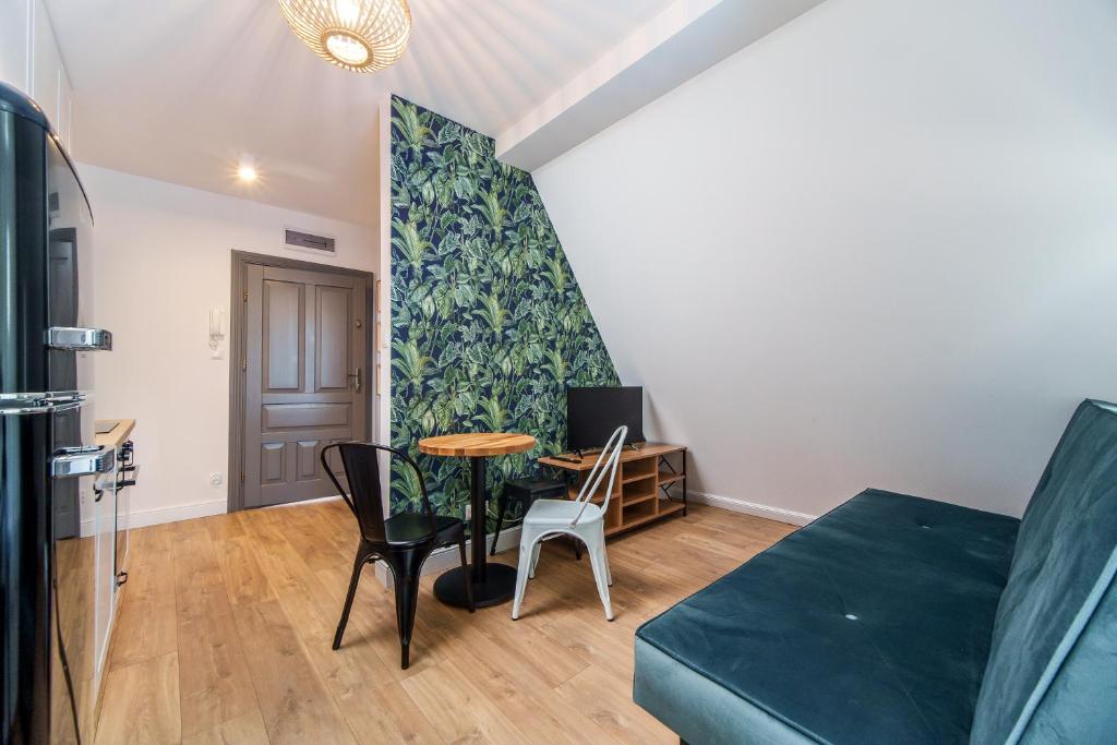 Złota 8 Apartments - 14