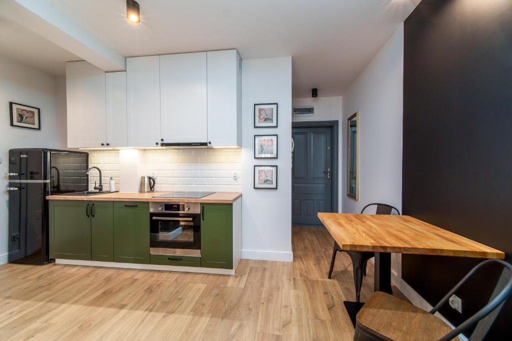 Złota 8 Apartments - 18