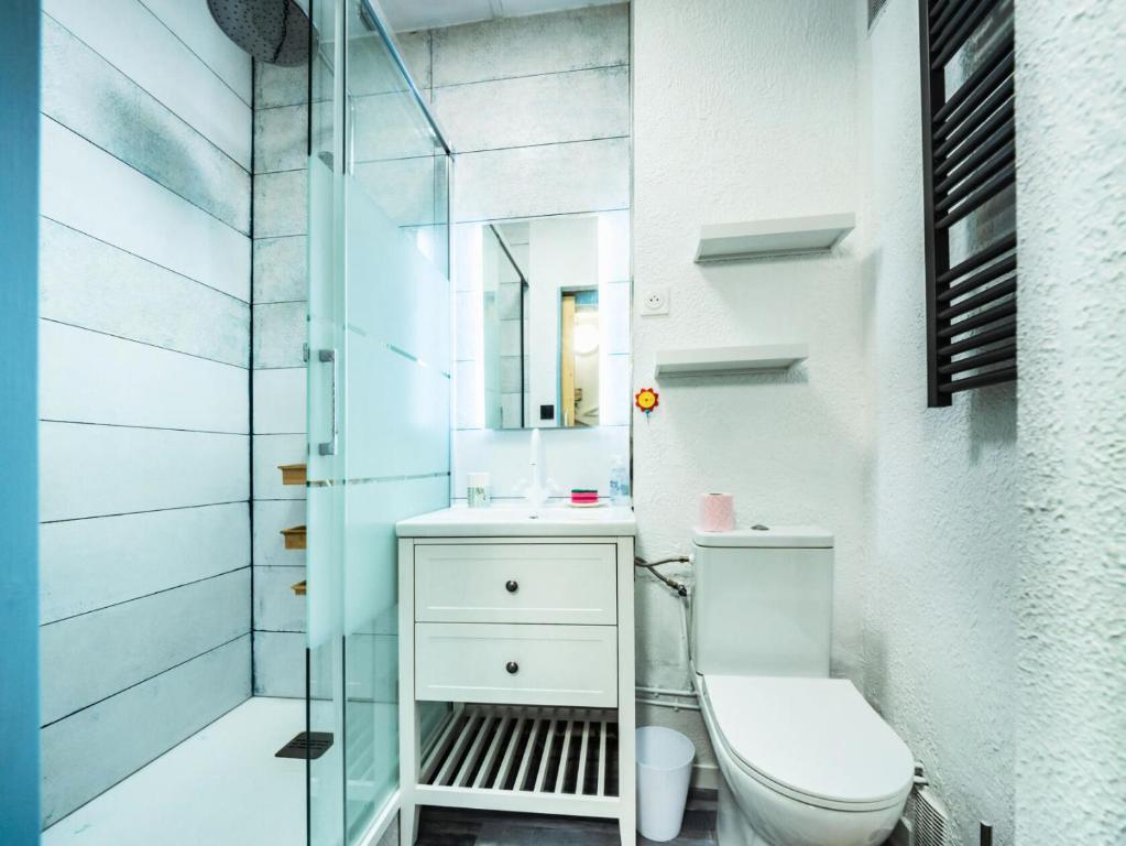 Kúpeľňa v ubytovaní Résidence Bec Rouge - Studio lumineux·Skis aux pieds·Balcon MAE-6794