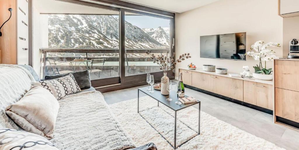 Výhľad na hory alebo výhľad na hory priamo z apartmánového hotela