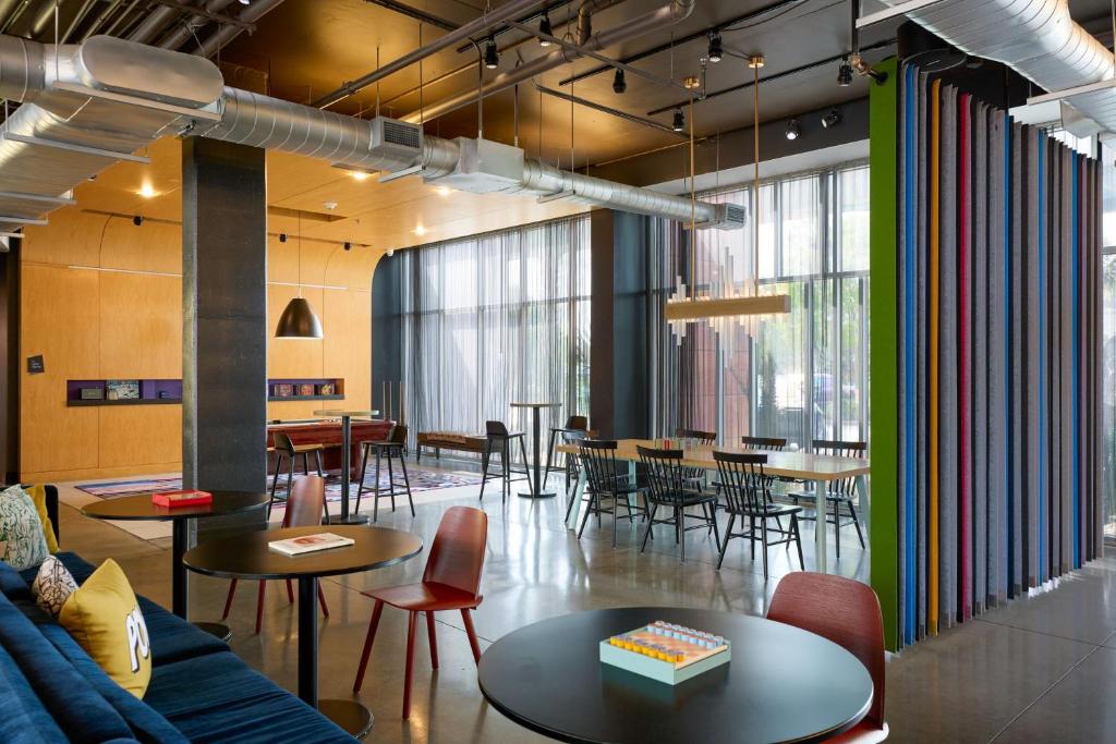 Aloft by Marriott Charleston Airport & Convention Center photo