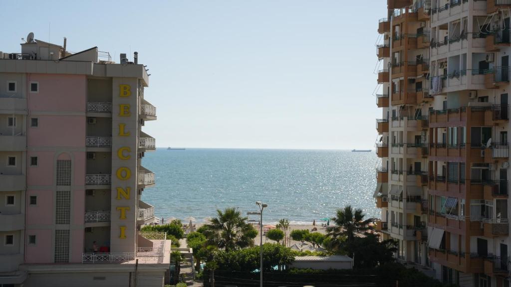 Nespecifikovaný výhled na moře nebo výhled na moře při pohledu z hotelu
