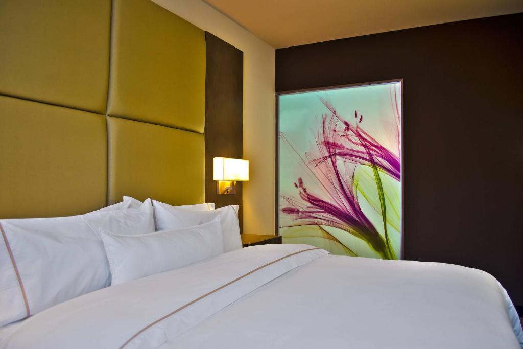 Postel nebo postele na pokoji v ubytování The Westin Panama