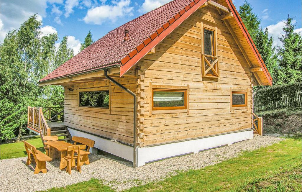 Fotografia z galérie ubytovania Two-Bedroom Holiday Home In Biskupiec v destinácii Biskupiec