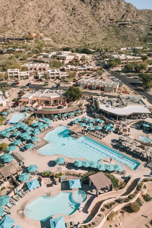 Bazén v ubytování JW Marriott Scottsdale Camelback Inn Resort & Spa nebo v jeho okolí