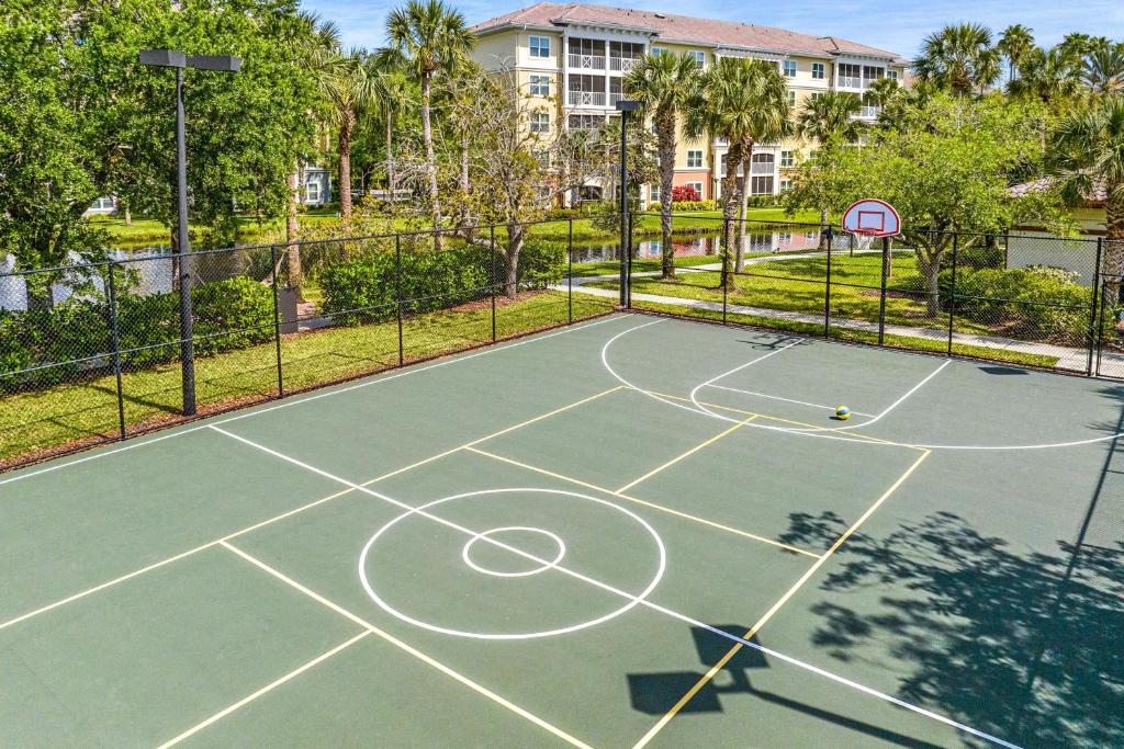 Sheraton Vistana Villages Resort Villas, I-Drive Orlando photo