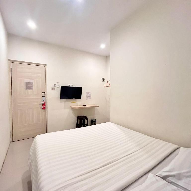 TV o dispositivi per l'intrattenimento presso Priority Guest House Samarinda