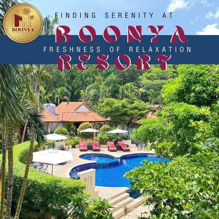 Bazén v ubytování Boonya Resort Koh Chang nebo v jeho okolí