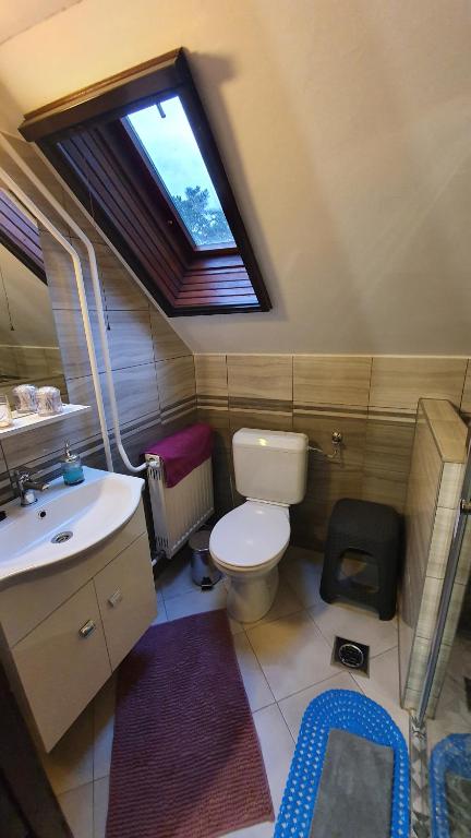 Koupelna v ubytování Ágnes Vendégházak Siófok-apartman 2