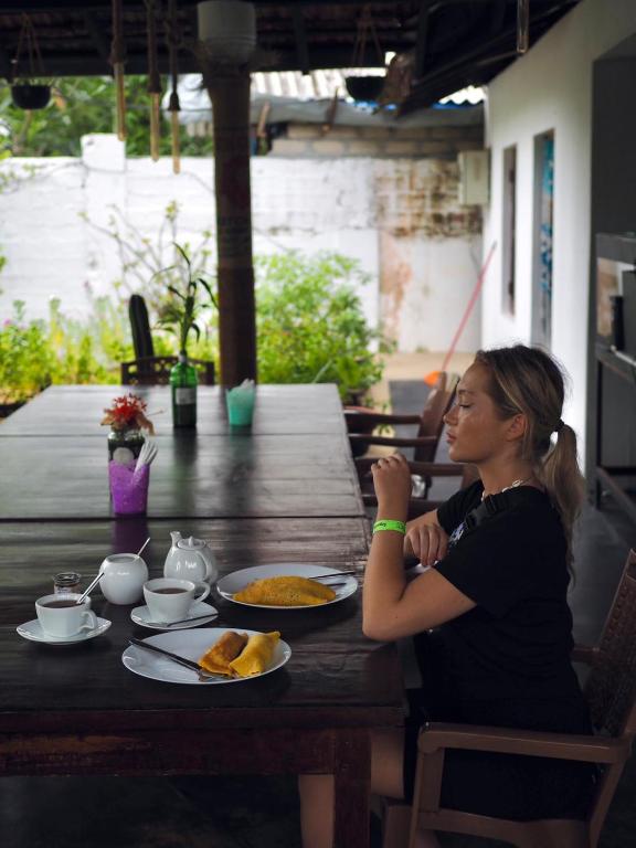 Bay Dreams Beach Hotel & Surf Camp - 14