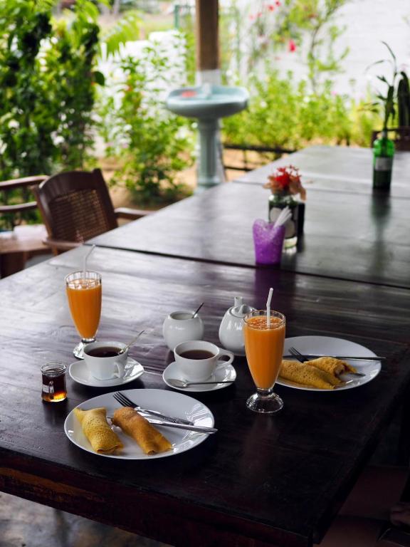 Bay Dreams Beach Hotel & Surf Camp - 10