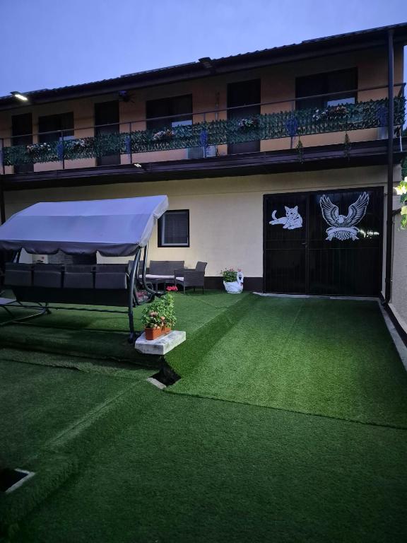 Stolní tenis v ubytování Home for you nebo okolí