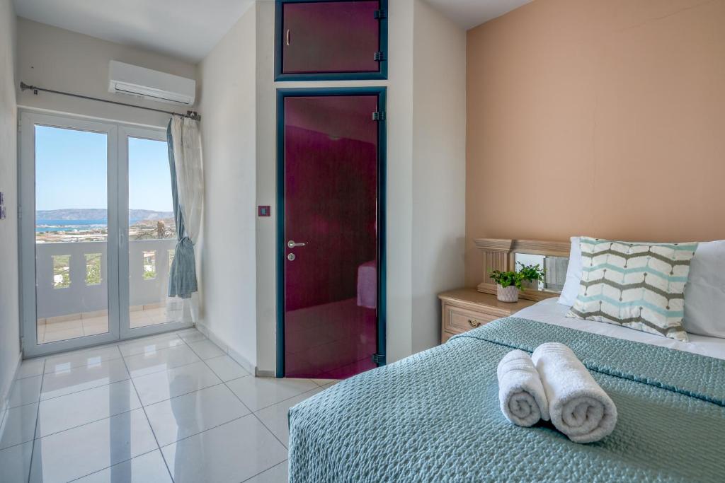 Posteľ alebo postele v izbe v ubytovaní Michael's Villa