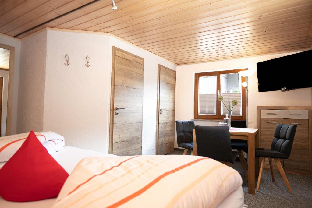 Postel nebo postele na pokoji v ubytování Hotel Restaurant Amadeus - inclusive Skipass und vieles mehr