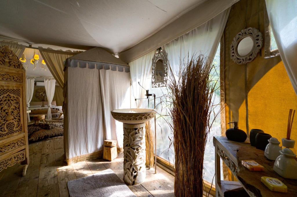 Koupelna v ubytování Glamping Canonici di San Marco