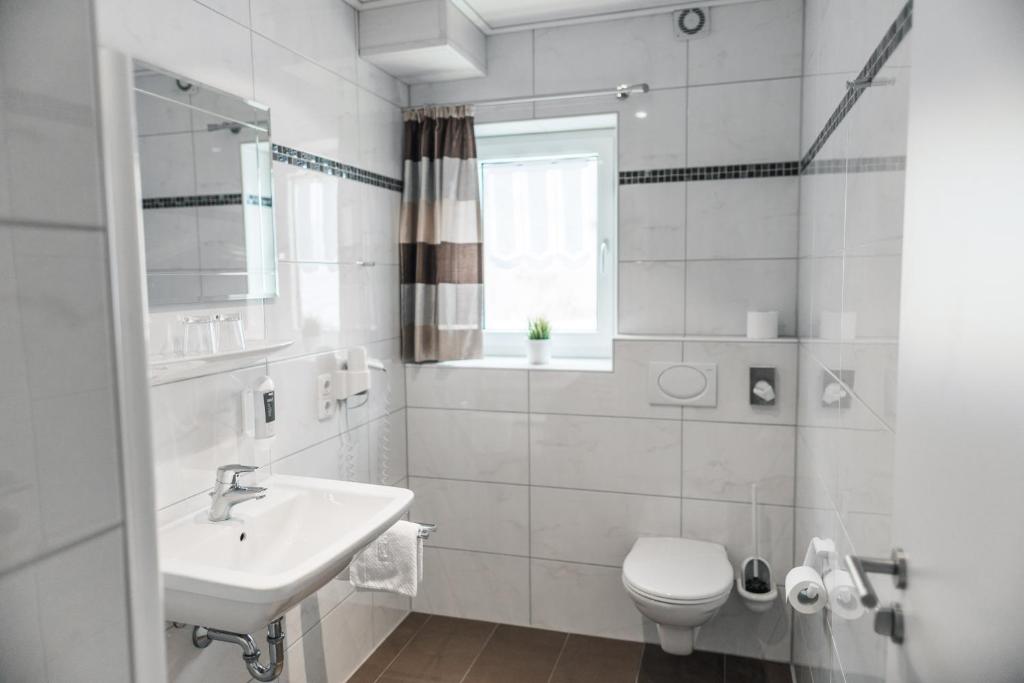 Koupelna v ubytování Landhotel Waldeck